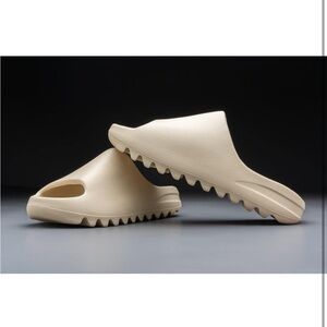 Brand New in Box, YEEZY Adidas Slide Bone Size 5